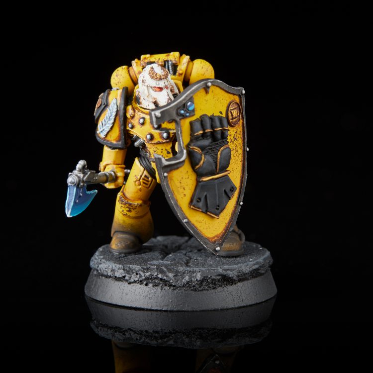 Imperial Fists Phalanx Warder | Goonhammer