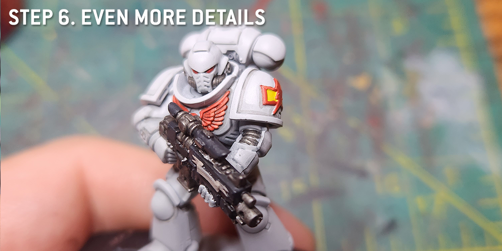 I review the new WHITE SCAR spray (comparison with Grey Seer, Wraithbone &  Corax White primer) 