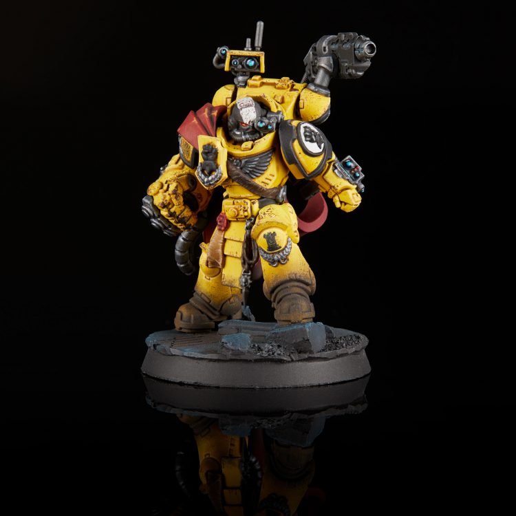 Imperial Fists Captain Tor Garadon