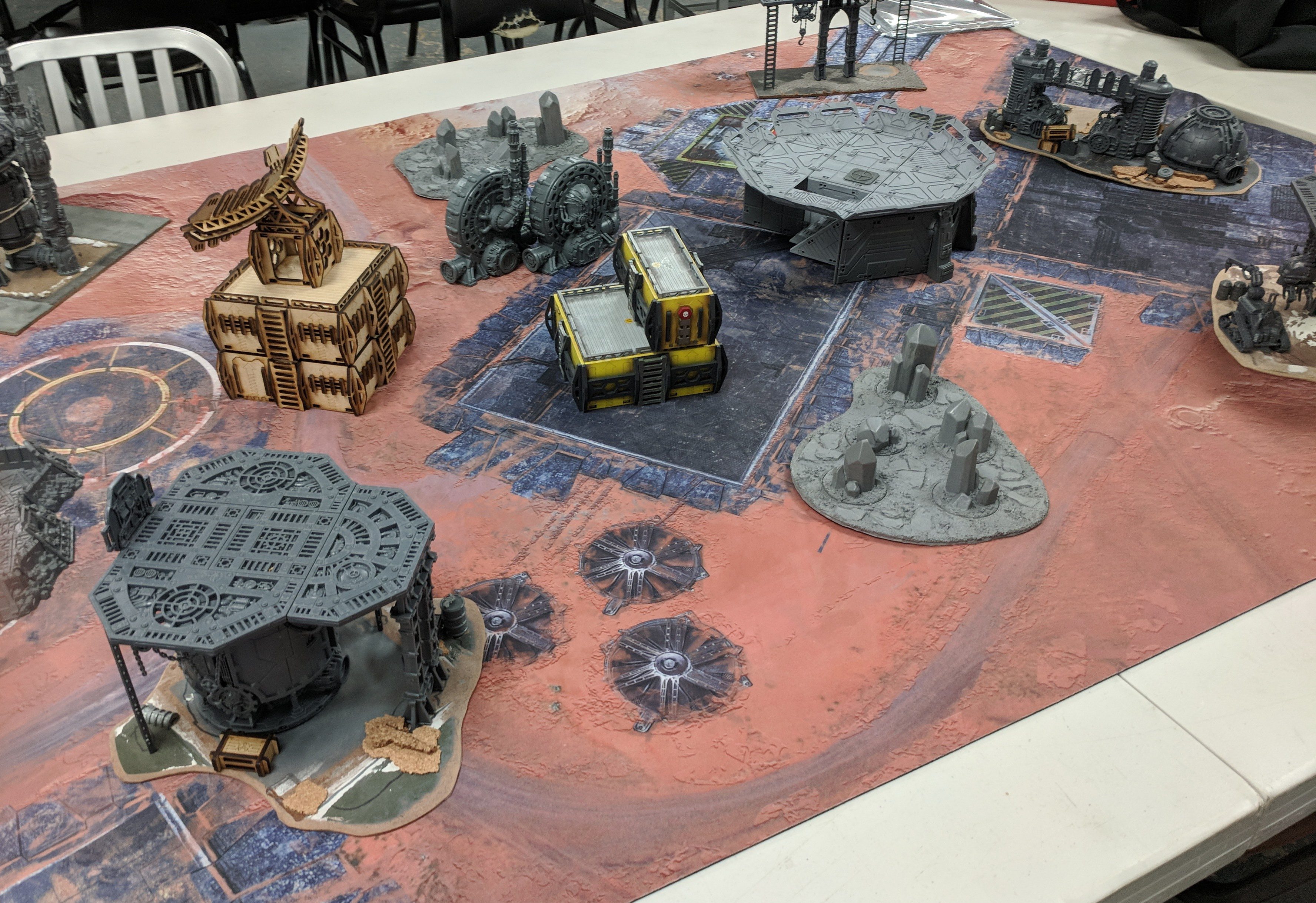 The 4x4 Table I played my first game of Warhammer 40k in 2021 :  r/Warhammer40k