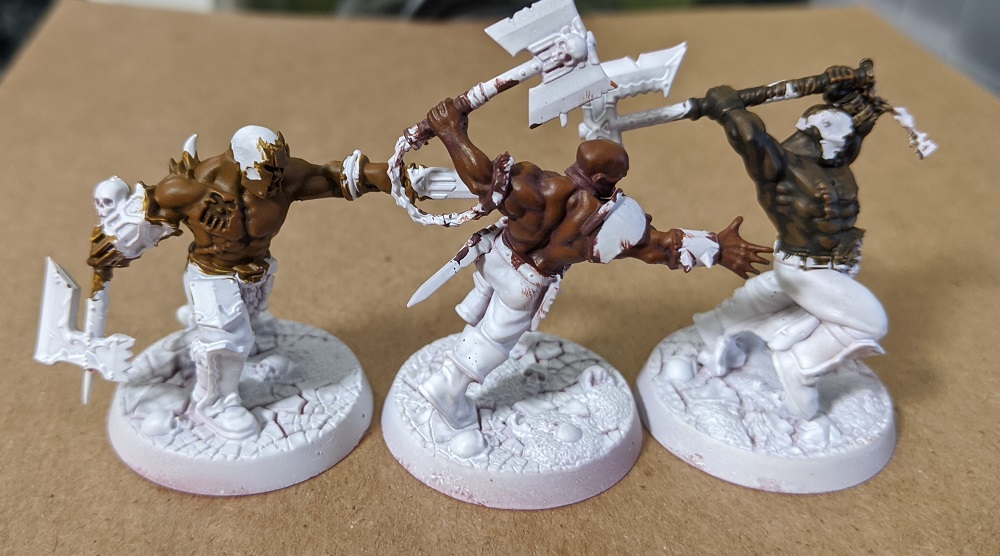 Vallejo Surface Primer White acts strange : r/minipainting