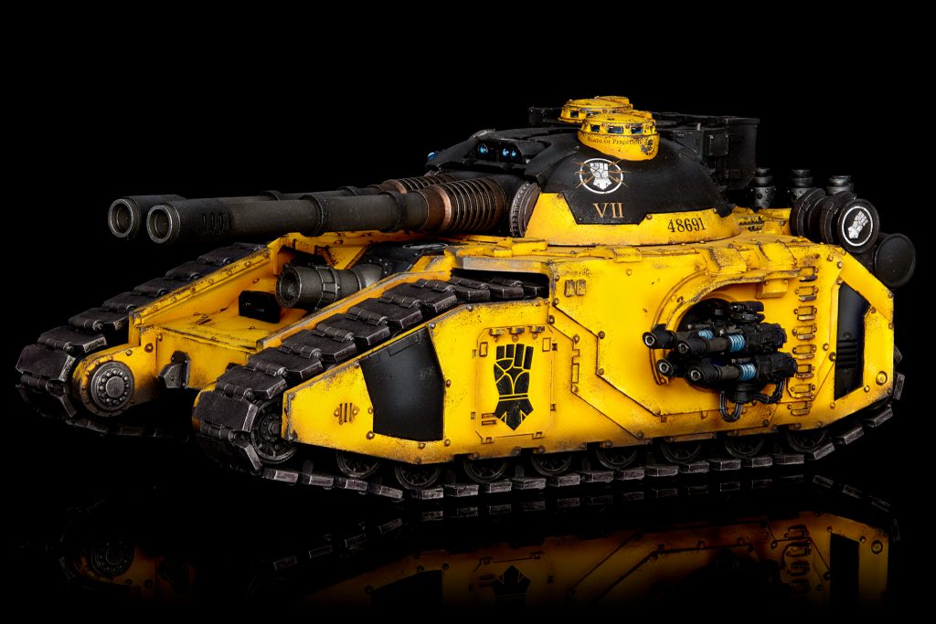 Imperial Fists Fellblade