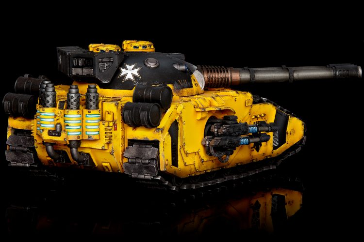 Imperial Fists Fellblade
