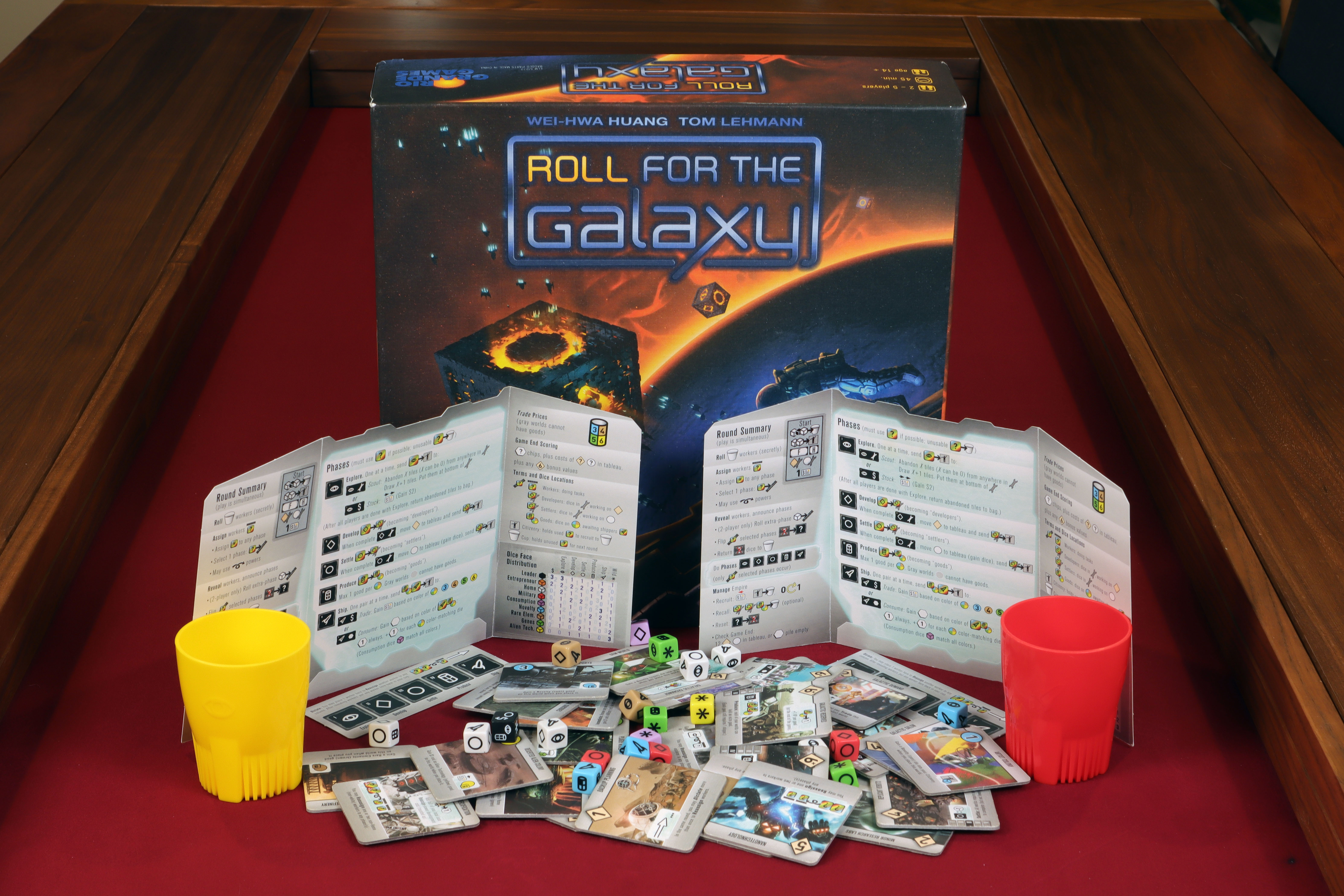Roll and Race for the Galaxy