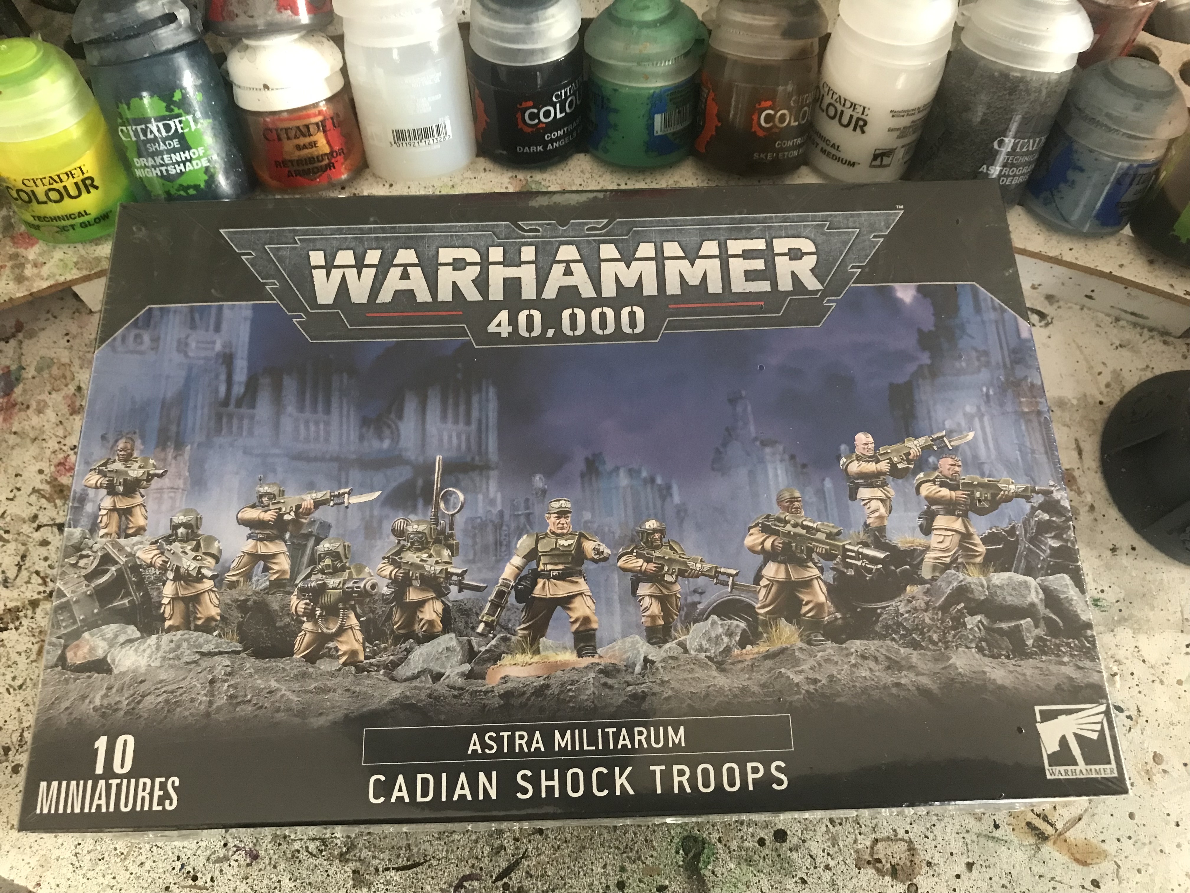 Cadian Shock Troops: Unboxing and Painting