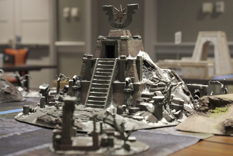 Image of giant temple terrain provided by Chris Stover to the Goonhammer Open Narrative