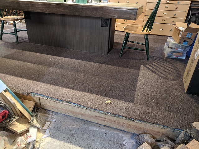 8" padded and carpeted riser
