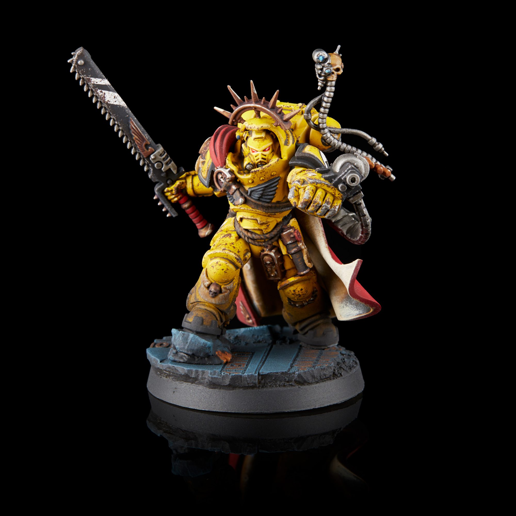 Imperial Fists Gravis Captain with Chainsword