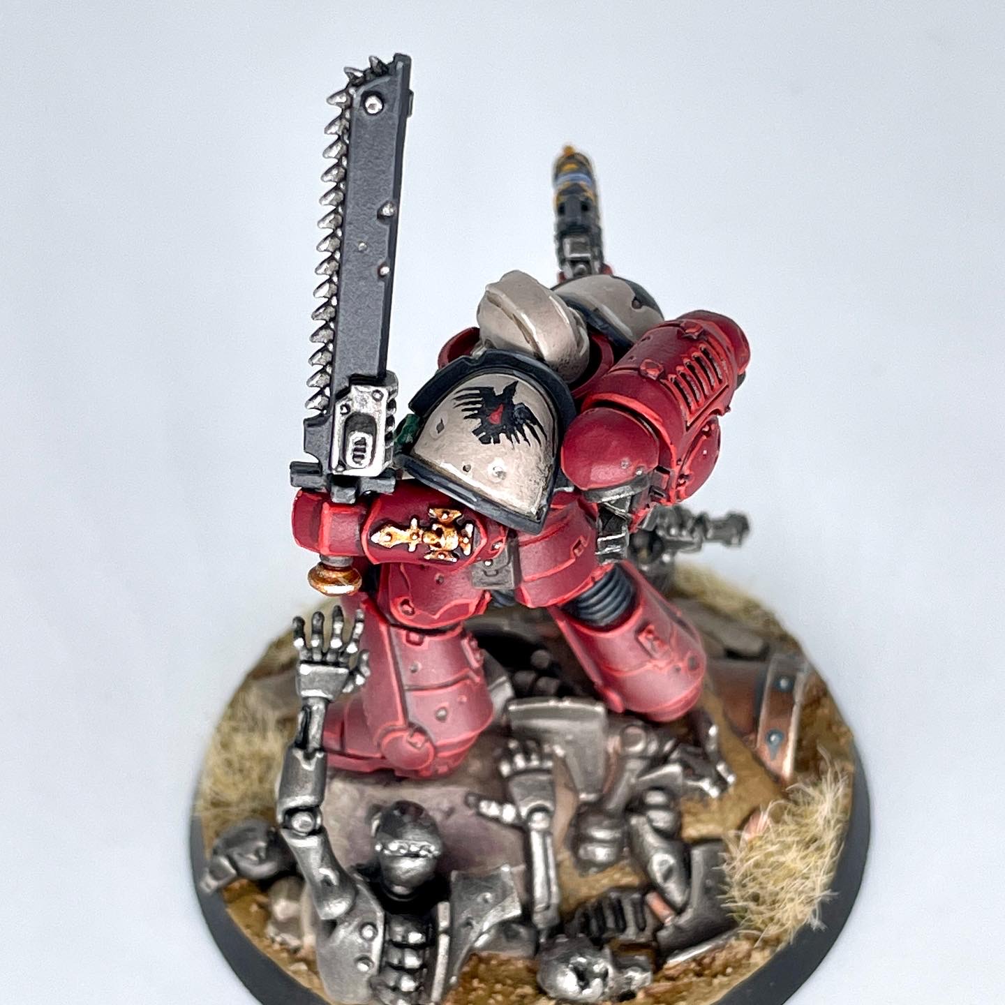 Blood Ravens Sergeant Castus Detail. Credit: SRM | Goonhammer