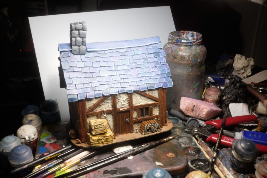 Started on a shack and a cottage for my Norther alliance . I finally found  the good kind of xps (styrodur) foam - Showcase - The Kings of War forum