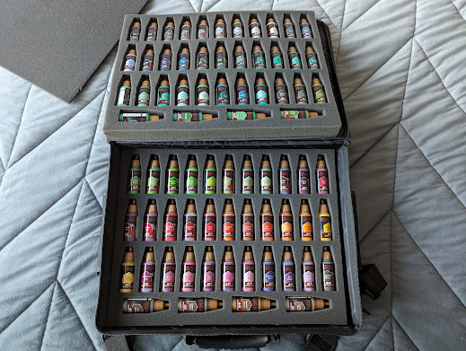 Warpaints Air Complete Set: 126 airbrush colours - The Army Painter