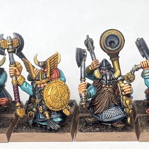 Dwarf Warriors with Great Weapons