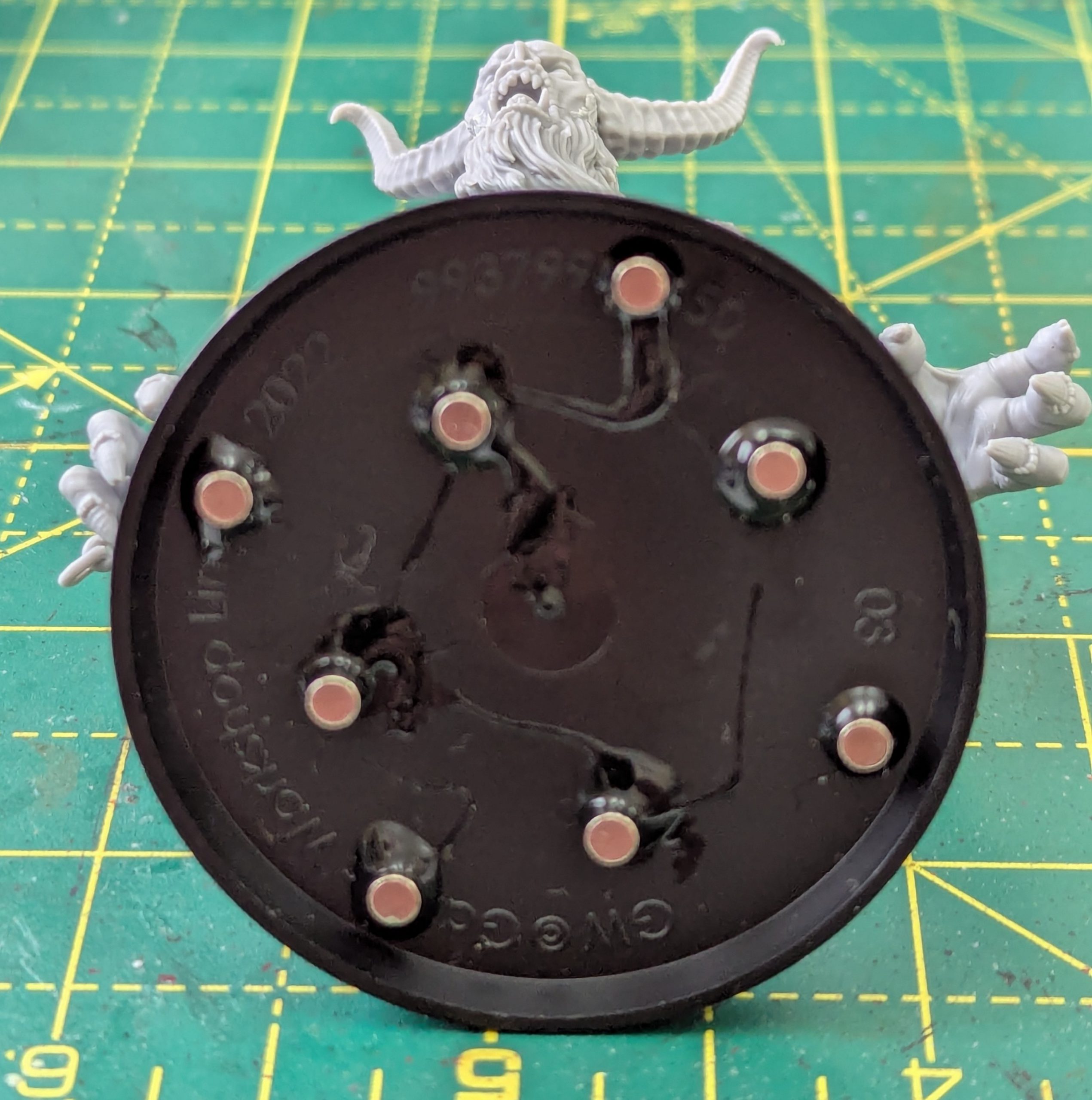 Snow Troll magnetised base - credit Thundercloud