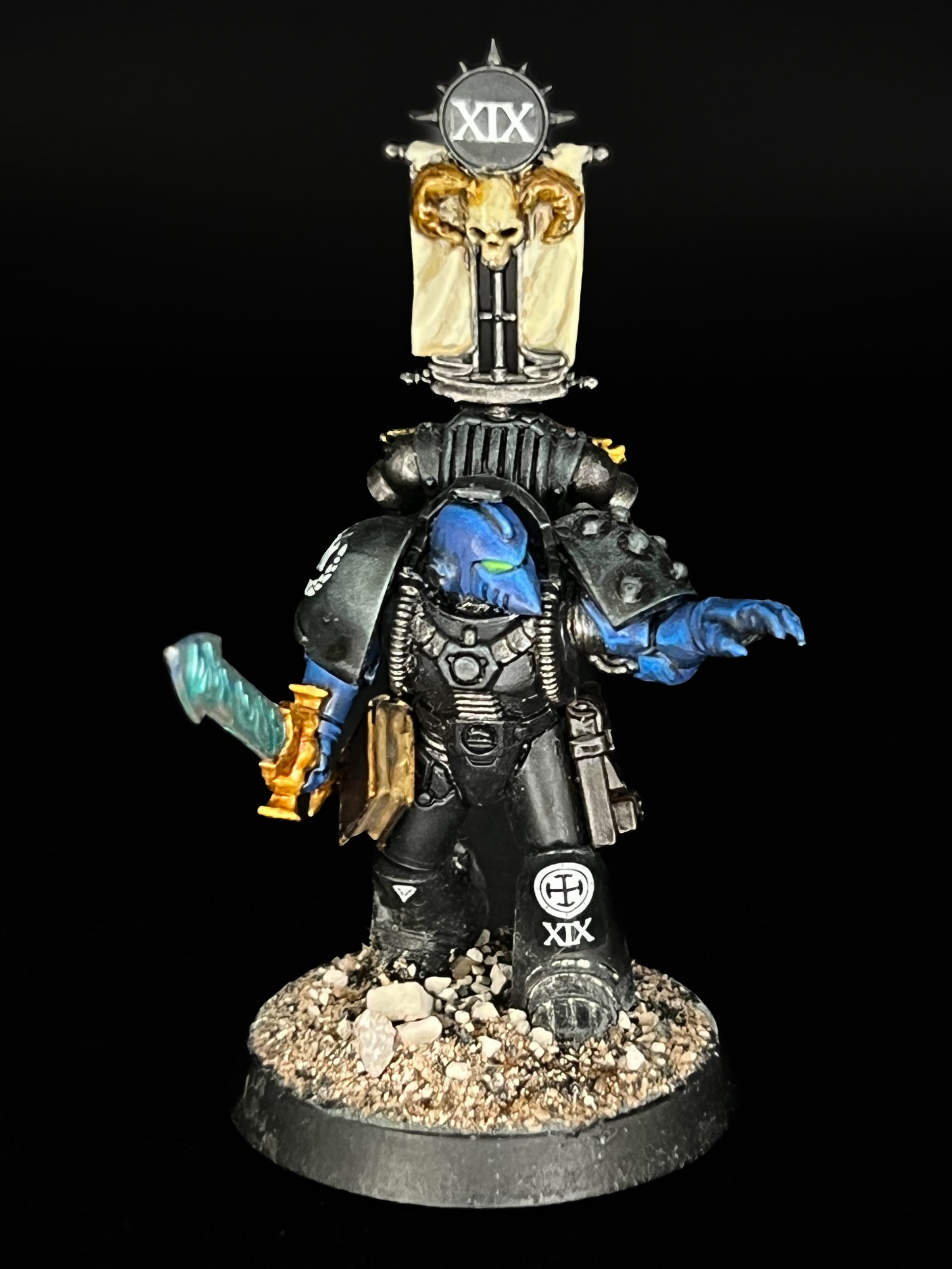 Raven Guard Librarian